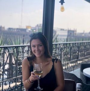 Meet your Posher, Savannah